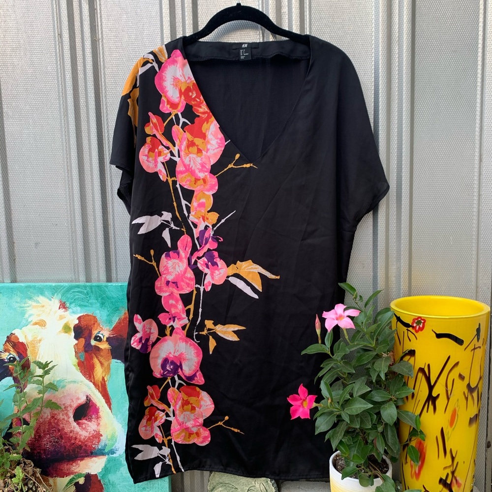 H&M Tunic - Picture 2 of 5